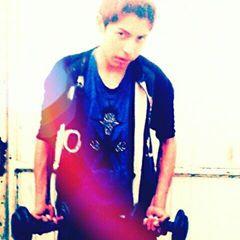 VictorDark8's profile picture. Las mentiras No son malas!!:)
Lo malo ezz.....:o
Zhi nos descubren*:(