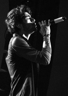 hey there cutie pie, go follow @xxPayneGirlxx
She just gave you this free follow, love you ! ♥ ♥