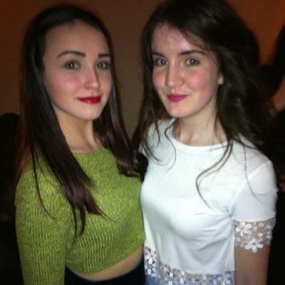 I'm Irish I'm 15 and from Dublin, follow me and I'll follow you back