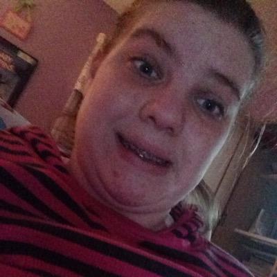 Caitlinmcardle6's profile picture. hey