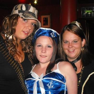 ZoeWill24's profile picture. I'm 28 from Manchester. I have 4 kids and Single. I enjoy clubbing and quiet nights in.