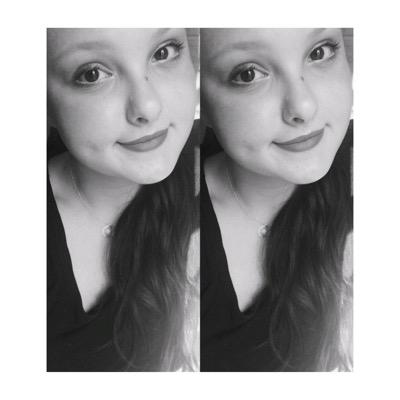 xItsShaina's profile picture. in love with too many tv shows, fictional characters and food.