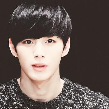 El chico de bella sonrisa~ Apuesto, sonriente, perfeccionista *Cantante, modelo, bailarín&actor* Vixx ❤