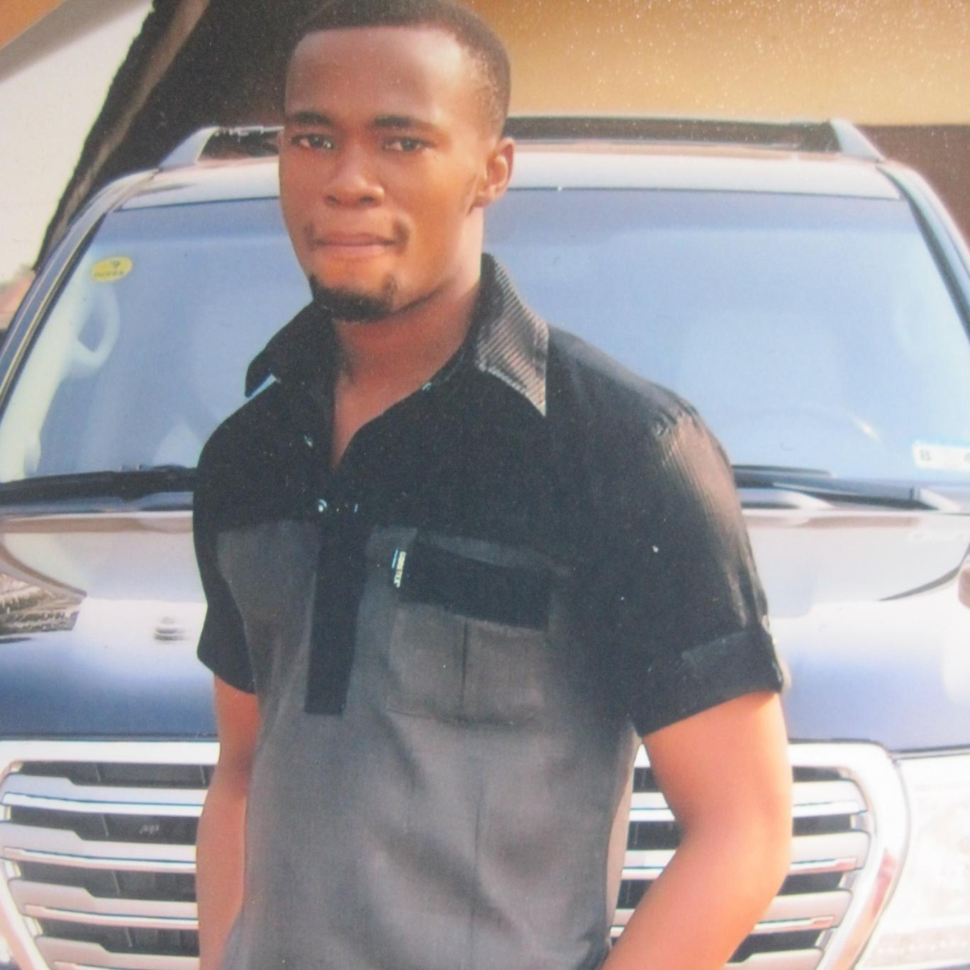 Maka_chux's profile picture. Designer