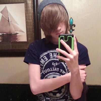 ofmiceandjack1's profile picture. bands and boys