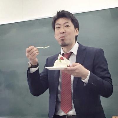 憲法学・ドイツ公法学@日本大学法学部 / Lehrstuhl für öffentliches Recht an der Nihon Universität /博士（法学）/ 東京〜仙台〜福岡〜Freiburg https://t.co/lS8740mAet.〜福岡〜東京 / 『人間の尊厳保障の法理』（尚学社）