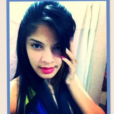 Callar es de sabios, amar es de humanos, llorar es de valientes y perdonar es de humildes.