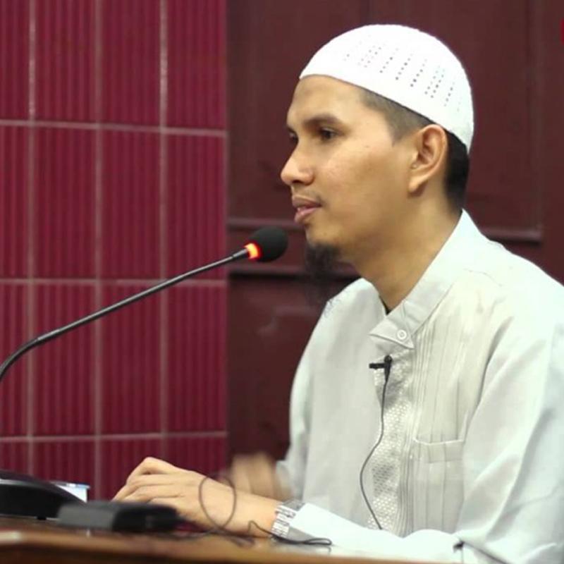 Akun ini bukan dikelola langsung Ust. Erwandi Tarmizi. Kami hanya membantu dakwah beliau dengan menyebarkan ilmu yang telah beliau ajarkan melalui media sosial.