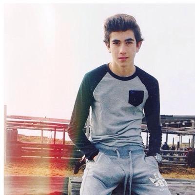 Cuenta dedicada a @EmilioRodma ❤️ Te saca una sonrisa en todo momento, es inevitable no enamorarse de él❤️