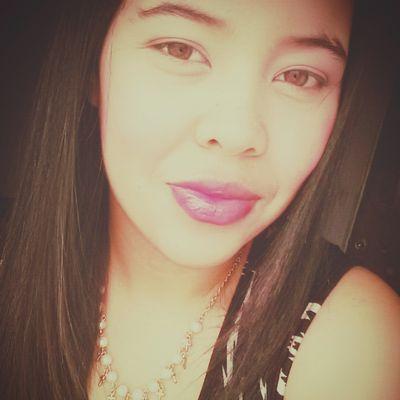 Agarradita de la mano de papa Dios. Valora lo que tienes.. ♥