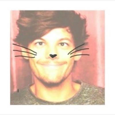 please follow @prettykidtommo she gave you this free follow!! have a great day babes :)