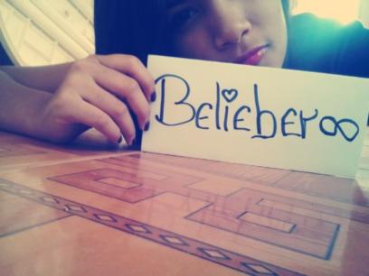 Sigueme y te sigo;) BelieberJB♥             Morrocoy, Falcon, Venezuela.