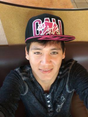 d54a2351d96c44f's profile picture. español