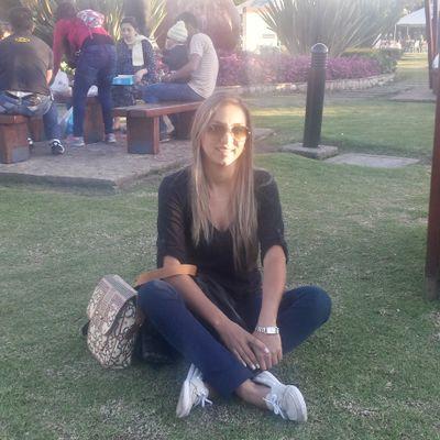 Tuyita82's profile picture. 