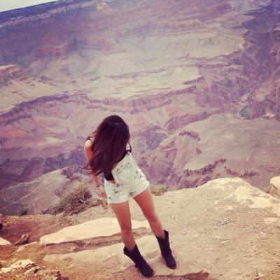 ana_perezes's profile picture. 