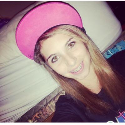 DestinyLewis25's profile picture. 