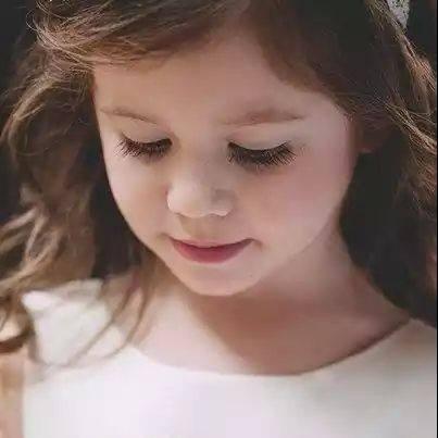 aniqakhann02's profile picture. 