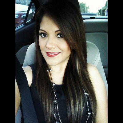 Yelitziarangel's profile picture. Mercadóloga por convicción, futbolera y runner por pasión, feliz por decisión y enamorada de la vida por simple gusto. Haz el bien sin mirar a quien.