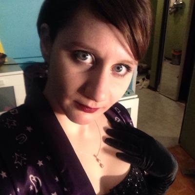 MsRobbieRoy's profile picture. Toronto based newb burlesque performer.