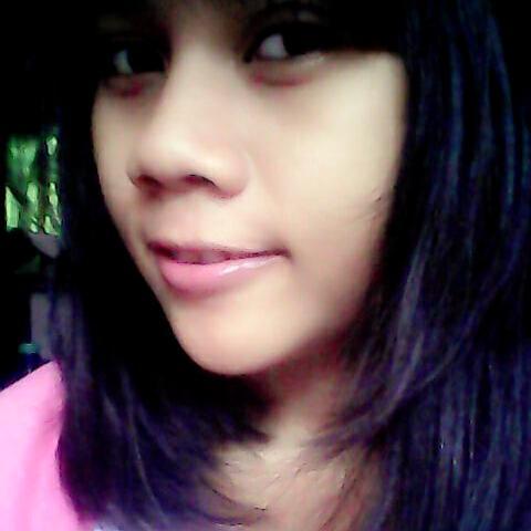 NitDwi's profile picture. tak ada lagi tangis yang tersisa saat ini adalah senyum tipis :)