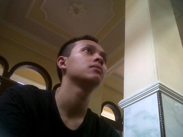 chamoelowrider's profile picture. Quietly