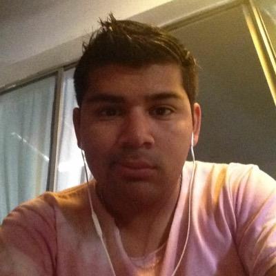 Profesor Educación Física, Amante de basquetball, Fanatico y leal a mi Club Deportes Iquique, Amo hacer deporte (Basquetball, Futbol).