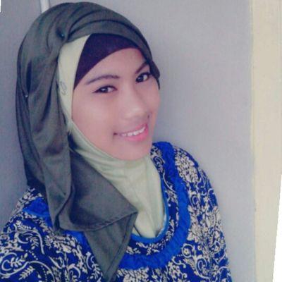 elieshamoza's profile picture. 