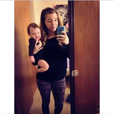 Beverly Danielle Holland
-Masons Mommy
-snapchat: Beverlydanielle
-17-Junior-ZHS-