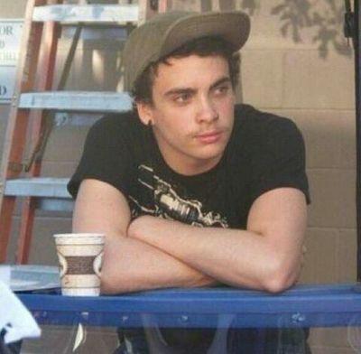 lowqualtaylor's profile picture. low quality pictures of taylor york