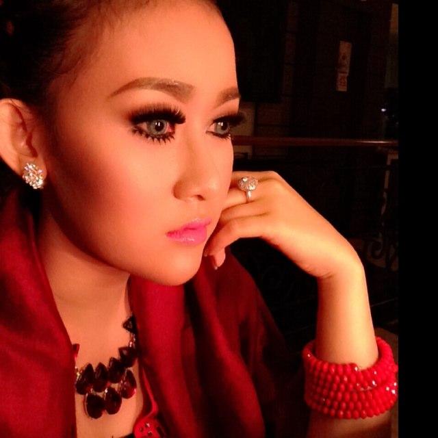 http://t.co/pBk6e3SpKN lagi sendiri