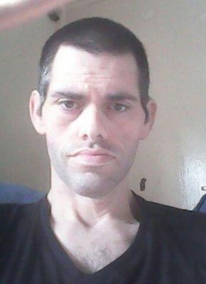 mikesonia1980's profile picture. my goal is to lose weight and keep it off and put muscle on instead of fat working at nash college newport