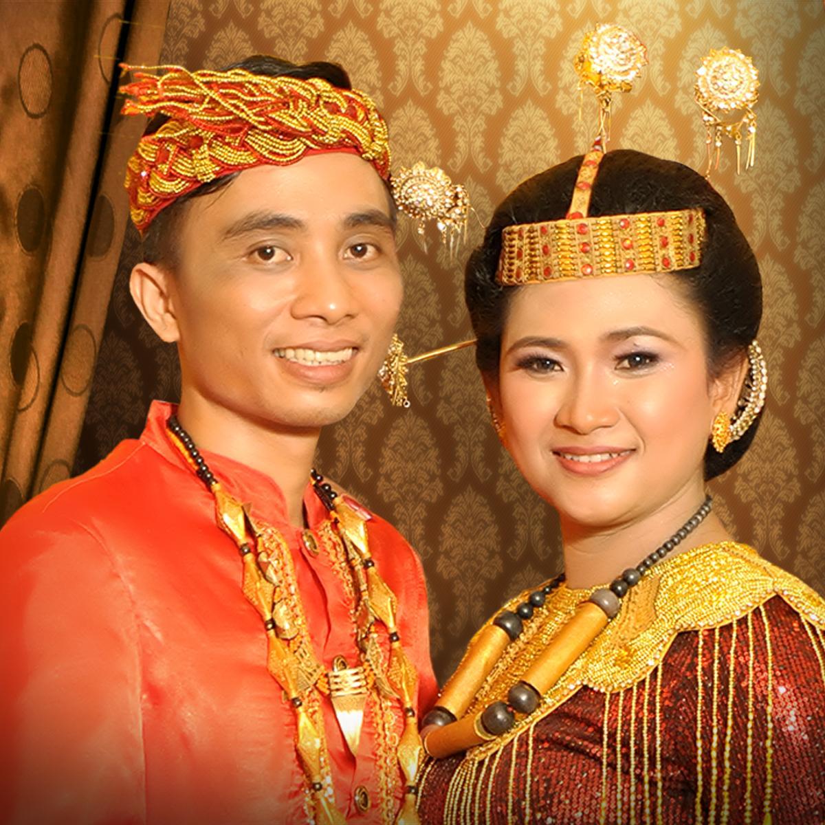 CeWe YanG SuKa TanTaNgaN, UNHAS TeKpErT NoL_LiMa ♥MeRriEd WiTh @Mendy_Yonathan. ♥ Jesus Christ ♥ NoW @ TeLkOm PeTtaRANi