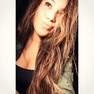 Fija tus ojos hacia delante en lo que puedas hacer, no hacia atras en lo que ya no puedas cambiar. Estudiante y futura criminóloga.