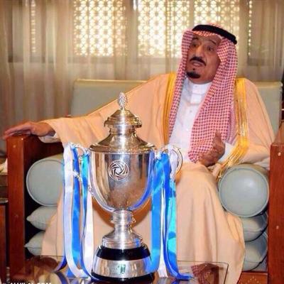 ‏عليم الله ماحبيّت أحد كثرك في جيّتك تفرح الدنيا،ويذبل خاطري وهالكُون في لحظة بعادك ياهلال