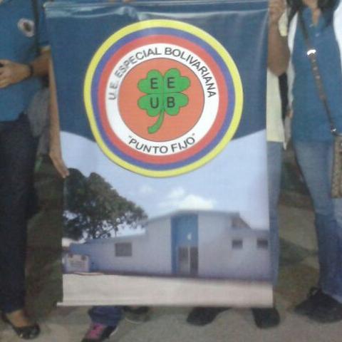 La U.E. Especial Bolivariana Punto Fijo es una Institución Publica adscrita al @MPPEDUCACION, brinda Atención Educativa Integral a poblacion con Disc. Auditiva.