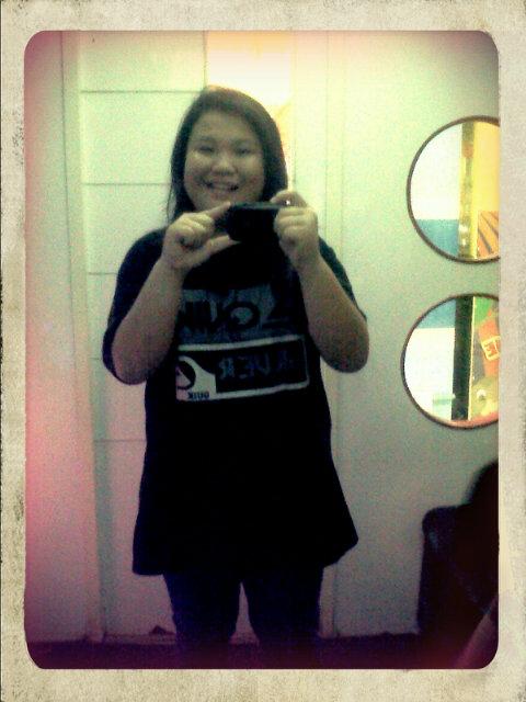 Fans Salshabilla Adriani ,. 
 Pengen ketemu kak Salsha bah :'( ..|| 31-12-2000