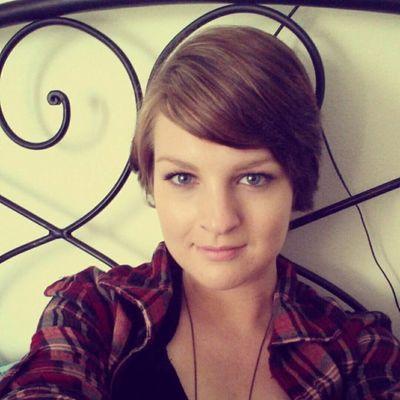 mar_curr's profile picture. Music & Show Addict / Advertising Fanatic / Dancer / Crazy Dog Lady / Baker Extraordinaire / #UCFAlum