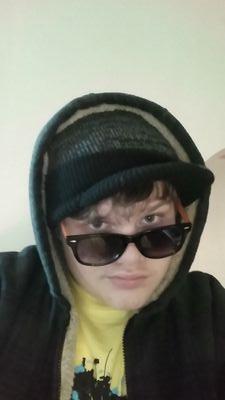 CS:GO streamer. All skins, No skill