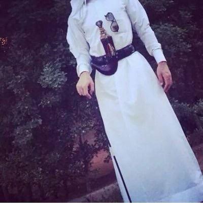 متذوق للشعر،، عاشق لزعيم القارة و فخر الكرة السعوديہ وزعيمہا، اتشرف بمتابعتكم ولكم جزيل الشكر. PIN:5228FC2C instagram:wafe503n