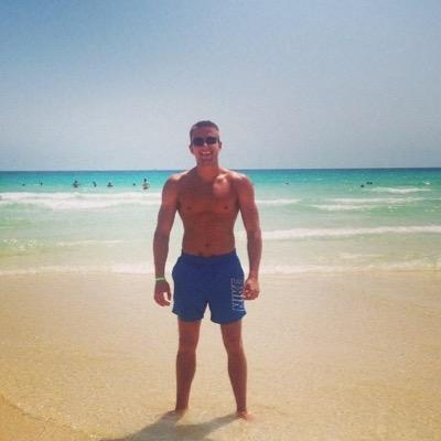 tomclaytonburns's profile picture. 