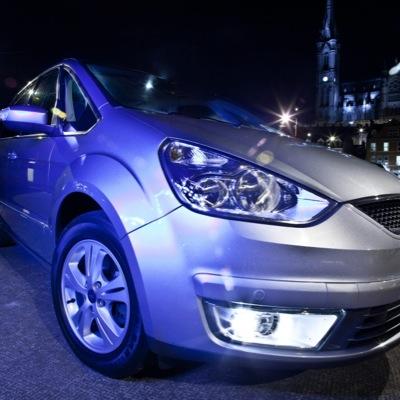 Proporcionar Alquiler de coches de calidad para más de 50 años