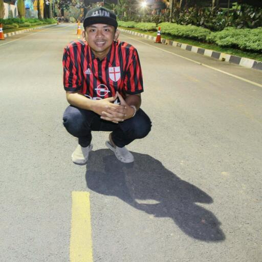 RikzanDzimar's profile picture. I'm not a perfect person, I'm just a simple person who try to find who i'm