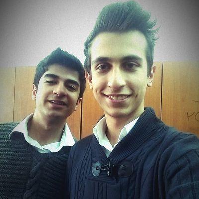 Siyah sever,tipik bir kova insanı. Forever only \m/ ♥