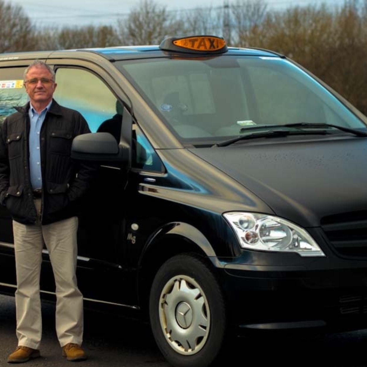 Owner and guide at Edinburgh Cab Tours, providing a fun and personalised tour of the city of Edinburgh.