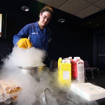 Staff Scientist @ScienceNorth.  You can find me in the TechLab!