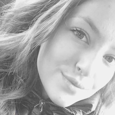 I'm Raq Valczak and I'm Bulgarian! 
Birthday: 2️⃣5️⃣.0️⃣9️⃣ 
Snapchat: raq0099
Instagram: raya_valchak