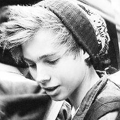 I'am a fan of shit, I' love 5sos
Ashton Irwin MARRY ME!! ♥♥ PIZZA XD