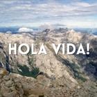 Apasionada del diseño y la tipografía, de la fotografía y la decoración ... del mar y la montaña, del norte y del sur, de mis hijos y de la vida ...