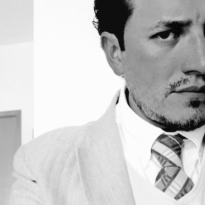 RobertGlezB's profile picture. artista de corazón comunicador de profesión, amante de la buena vida!