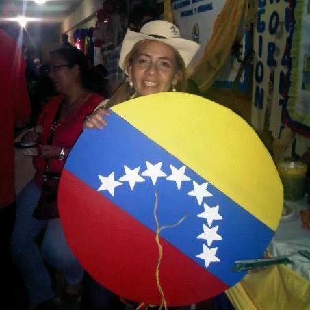 ¡Orgullosa Maestra Venezolana, Robinsoniana, ambientalista,investigadora y defensora de la lucha por la mayor suma de felicidad de mi pueblo!